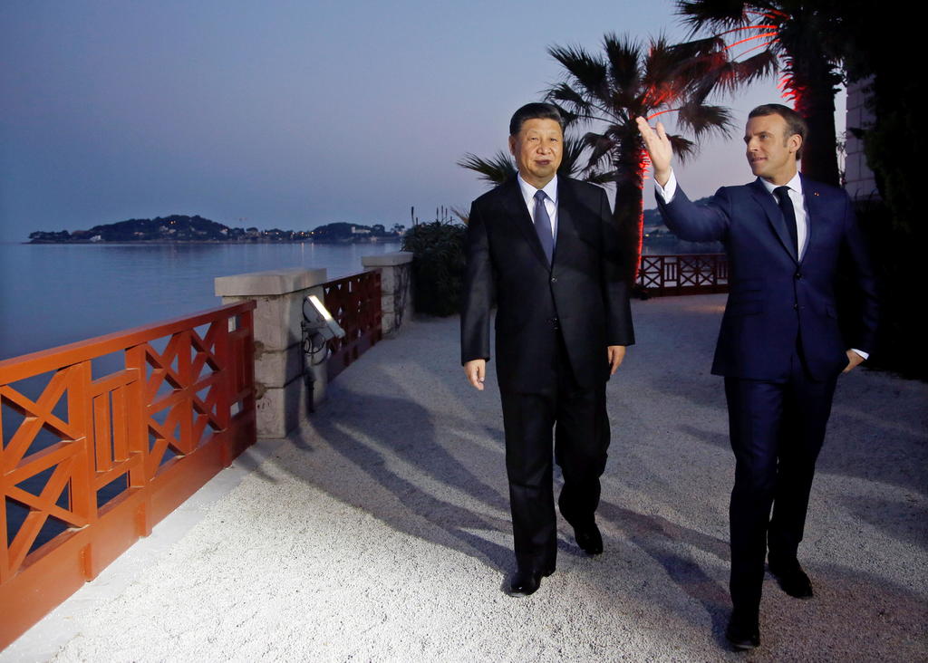 Inician la reunión Xi-Macron