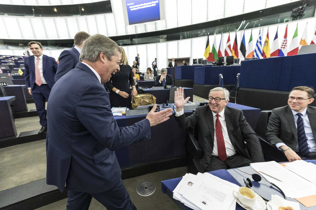 Tusk pide al PE respetar a quienes rechazan Brexit