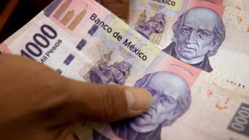 Prefieren mexicanos uso de efectivo