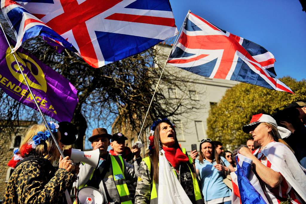 Parlamento británico debate petición popular de cancelar el 'brexit'