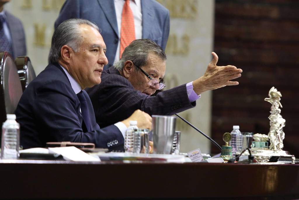 Diputados desechan propuesta del PAN para remover a Muñoz Ledo