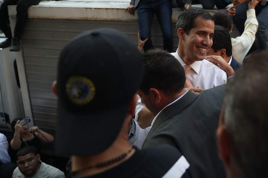 Pedido del Supremo de levantar inmunidad carece de valor, dice Guaidó