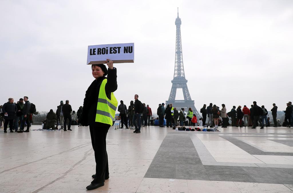 'Chalecos amarillos' protestarán en Francia pese a restricciones