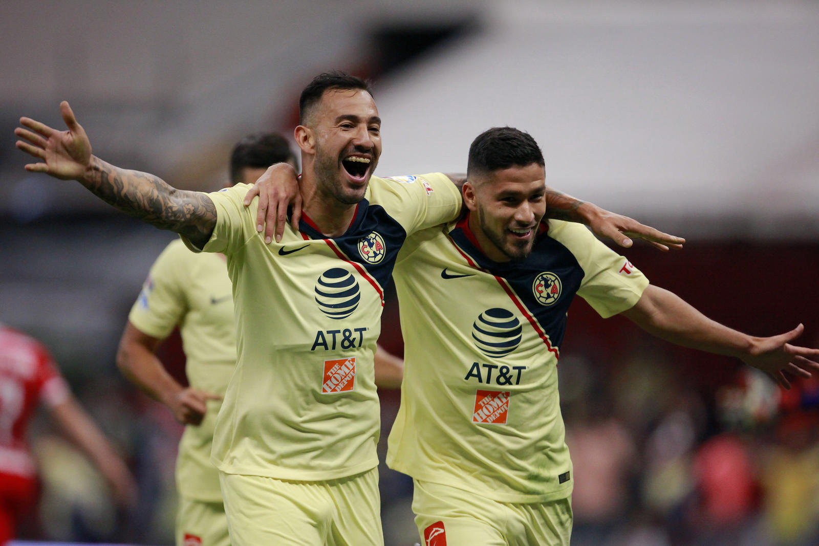 América recupera a Aguilera y Valdez para final de Copa MX