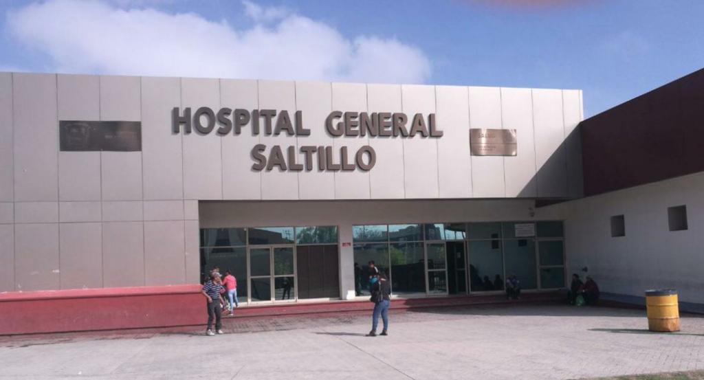 Volcadura de tráiler en la Saltillo-Monterrey deja mujer lesionada