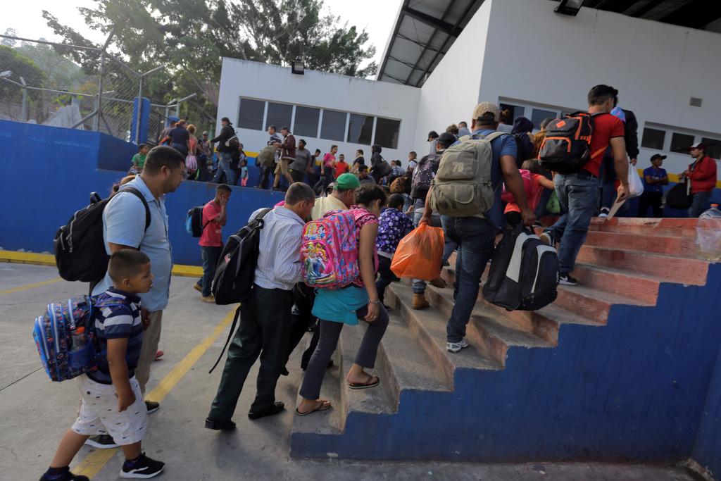 Instituto Nacional de Migración deporta a 204 hondureños