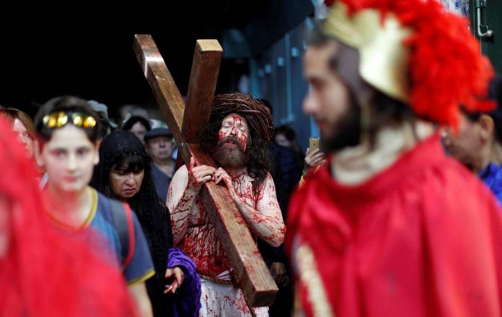Miles de peregrinos recrean el Viacrucis en Jerusalén