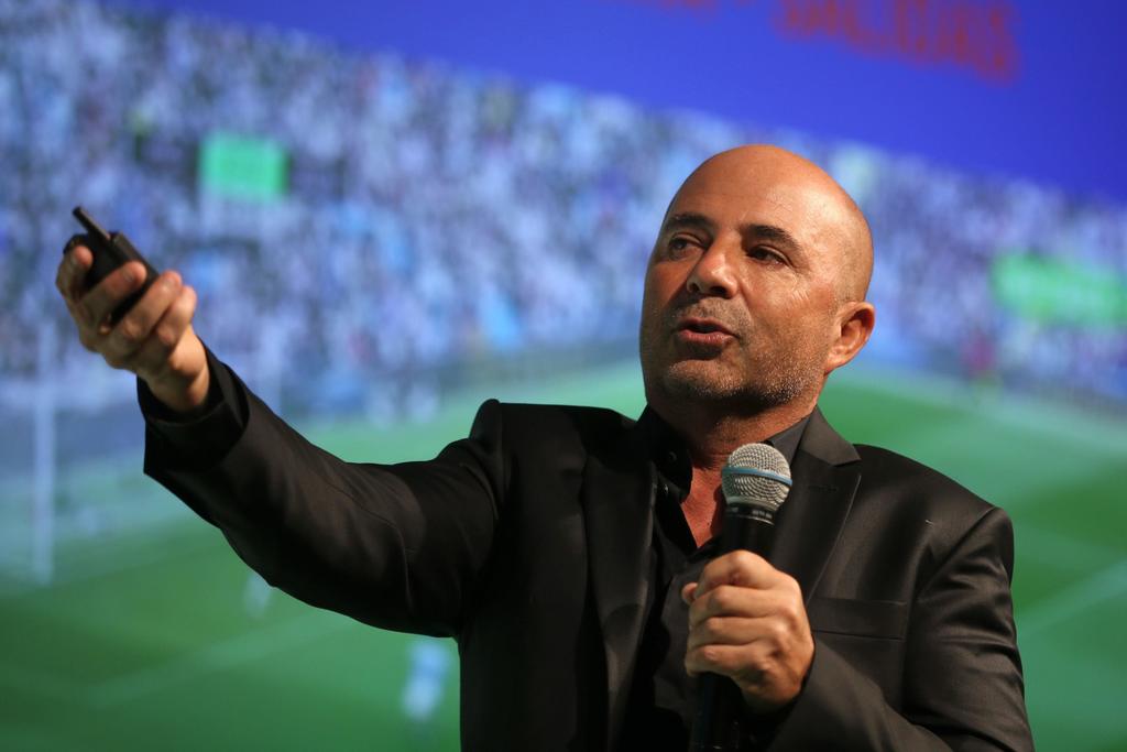Futbol de calidad es sudamericano pero Europa se lo lleva, dice Sampaoli