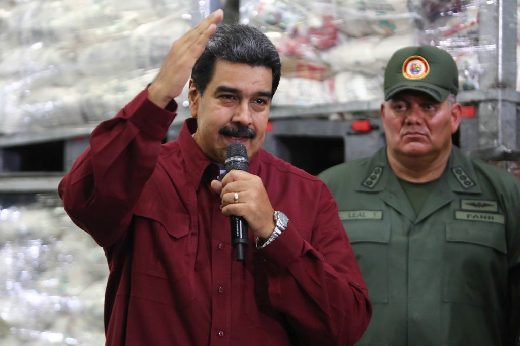 Maduro afirma que sigue con control