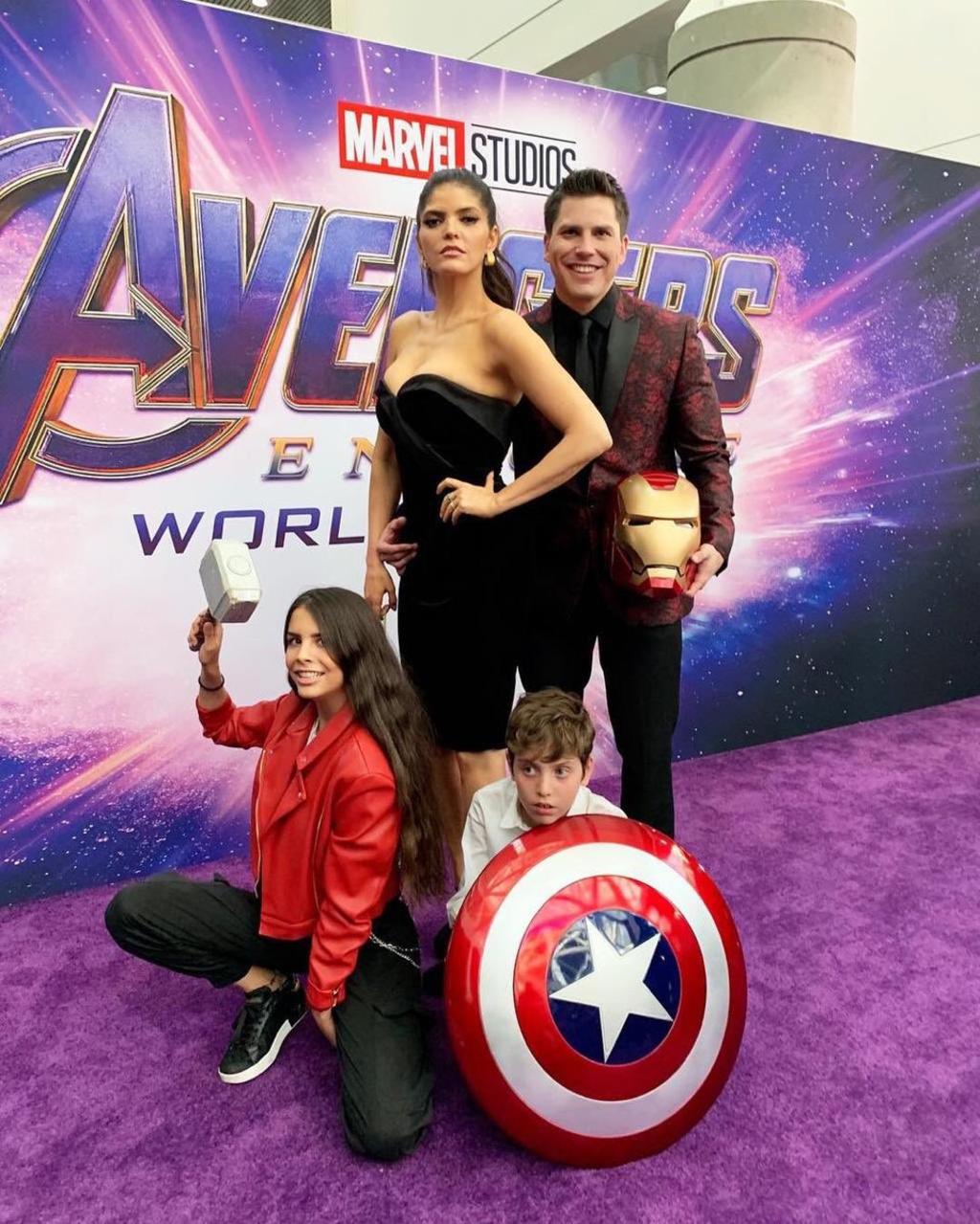 Ana Bárbara confunde personaje en estreno de Avengers: Endgame