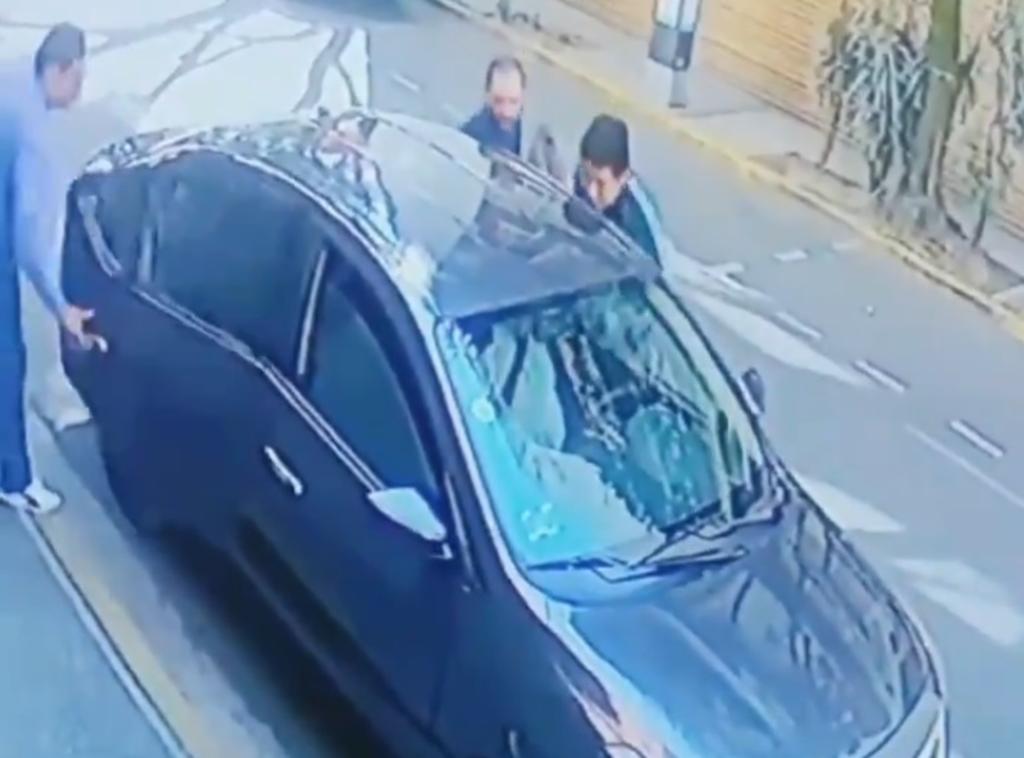 VIDEO: Captan presunto secuestro de conductor de Uber en CDMX