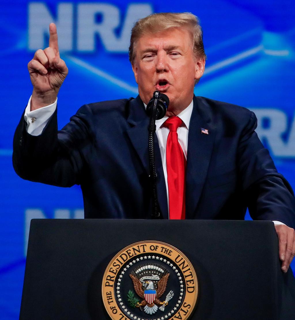 Defiende Trump a NRA y acusa 'asedio'