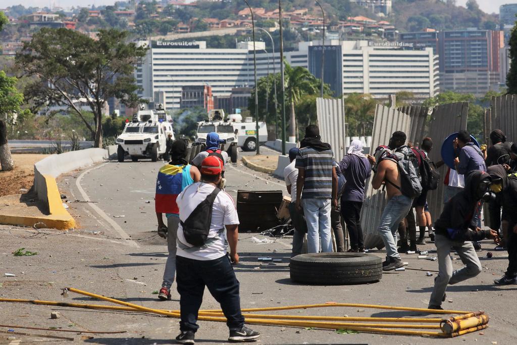 'Completamente derrotados, los golpistas' en Venezuela, dice Cabello