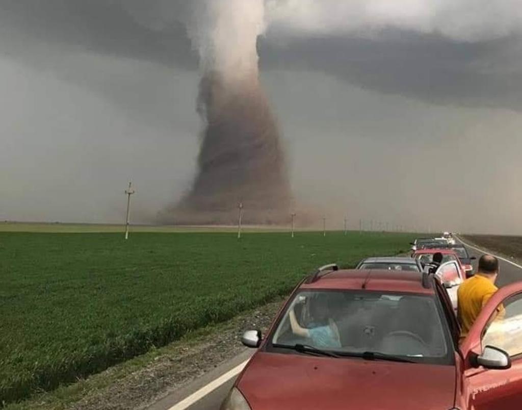 VIRAL: Comparten videos del tornado que azotó a Rumanía
