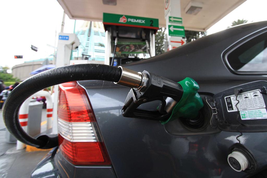Eleva SHCP a $2.00 por litro el estímulo fiscal a la gasolina Magna