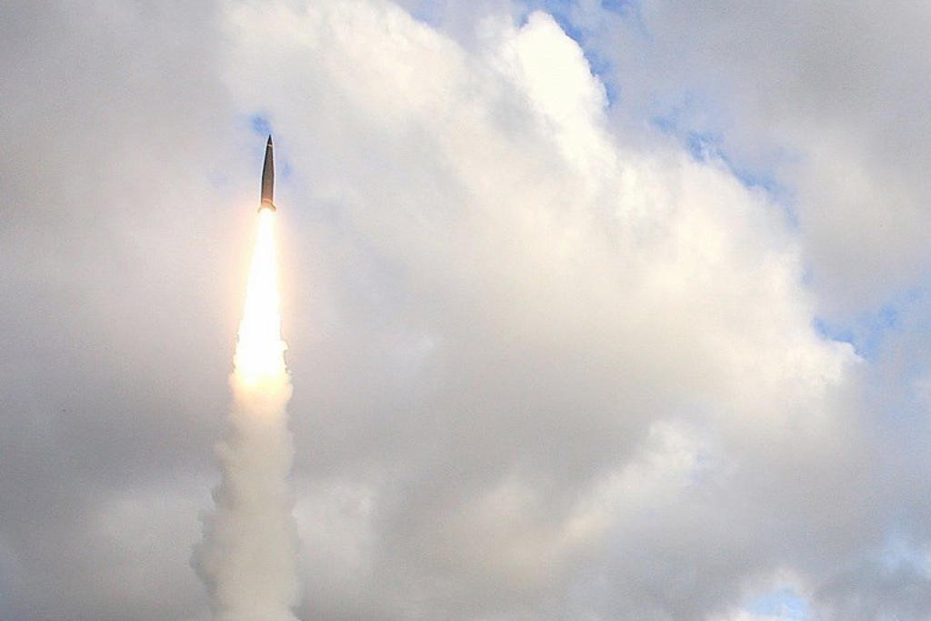 Corea del Norte lanza misiles de corto alcance en nueva prueba