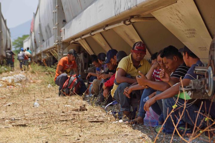 Hasta 120 migrantes mueren en franja fronteriza; Casa del Migrante