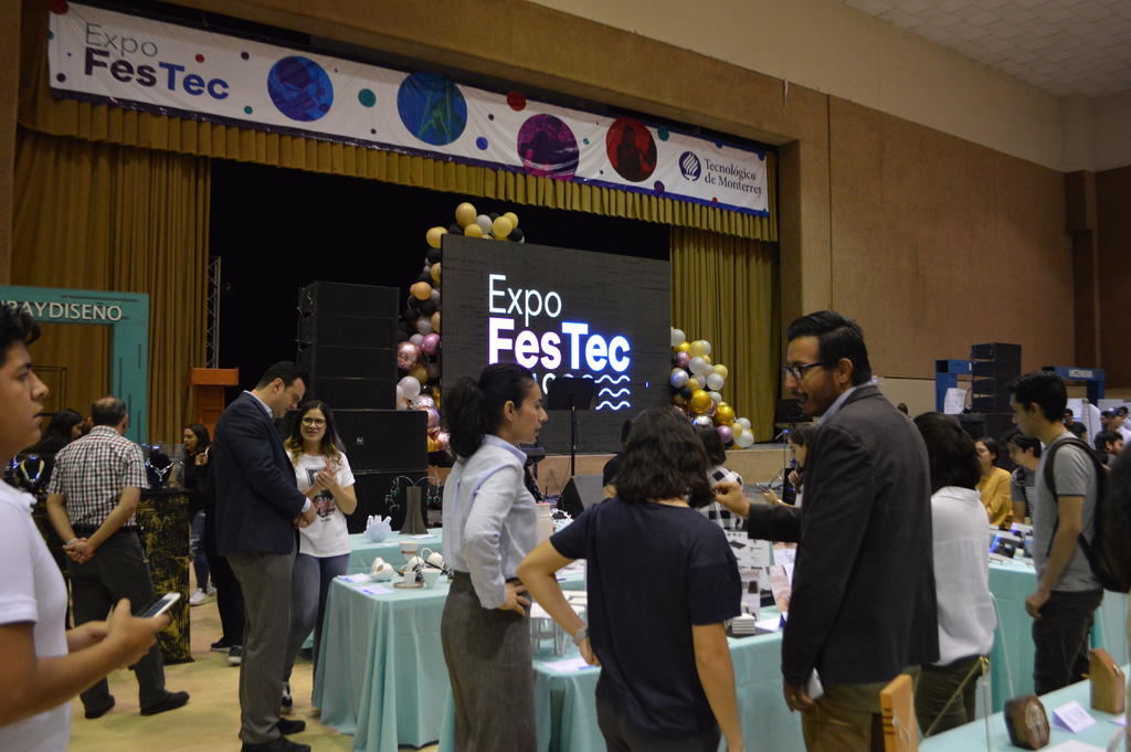 Realizan segunda edición del Expo FesTec Torreón