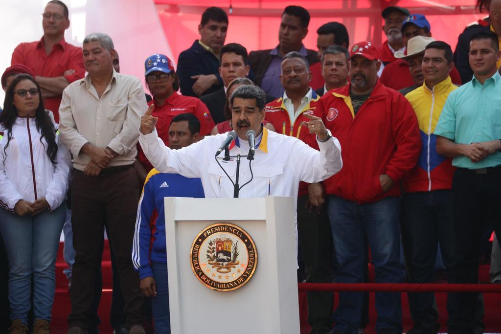 Propone Maduro adelantar elecciones