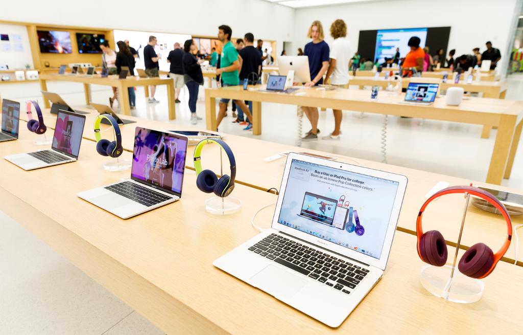 Apple rediseña teclado de sus MacBooks Pro tras quejas de usuarios