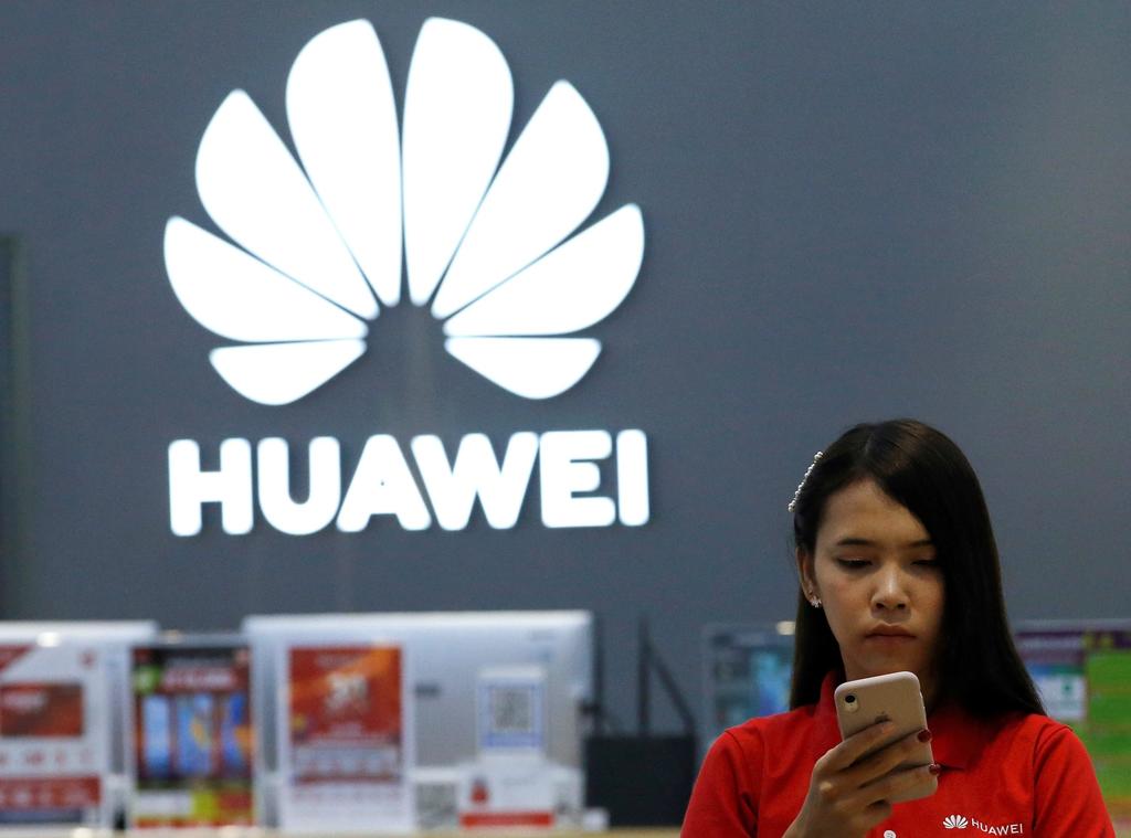 Llega efecto de crisis con Huawei