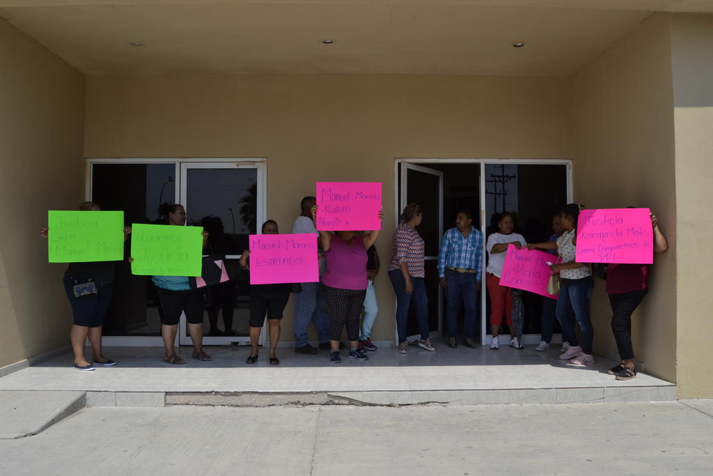 Se manifiestan en Fiscalía de Matamoros