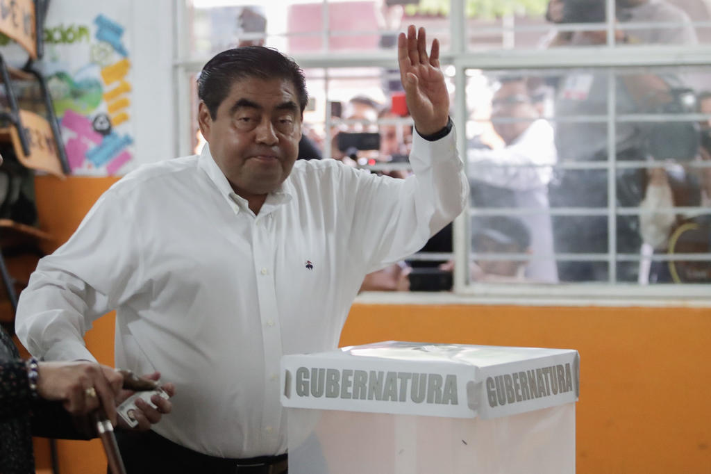 Barbosa aventaja en Puebla, según encuesta de salida; se declara ganador