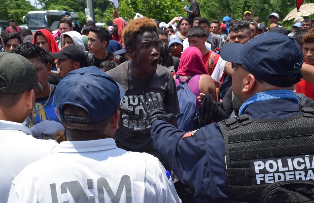 'Nos tratan como ratas', denuncian migrantes a autoridades