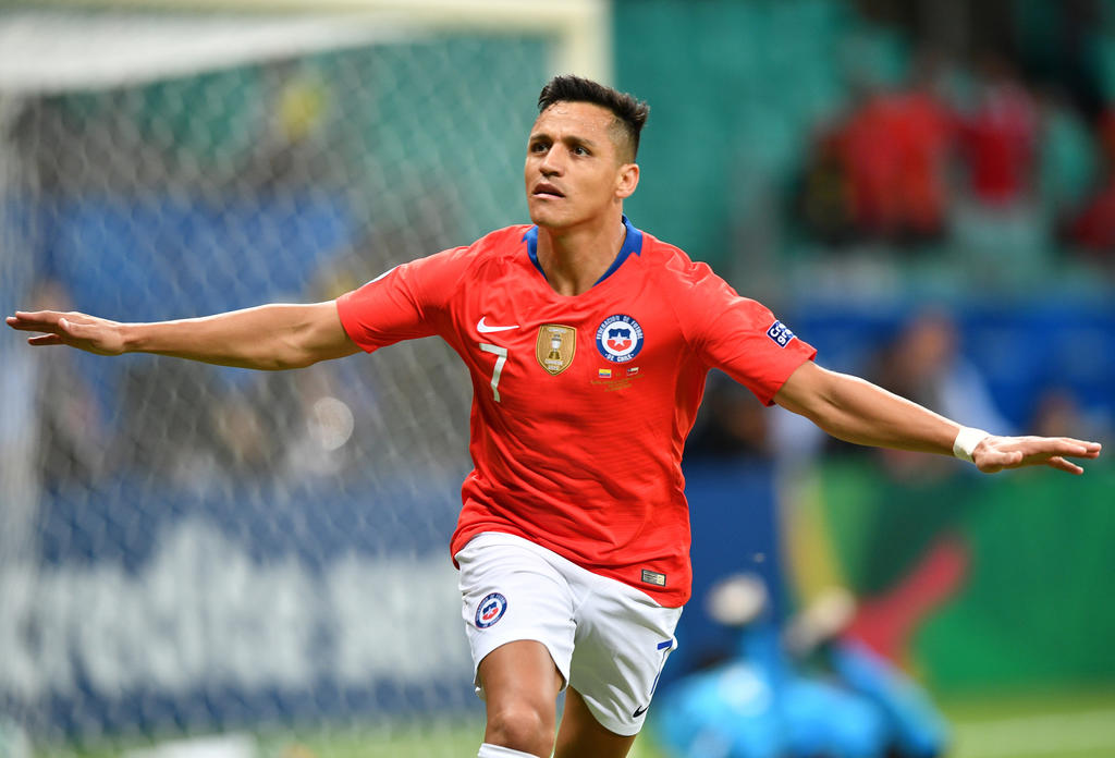 Chile vence a Ecuador y va a los cuartos de final