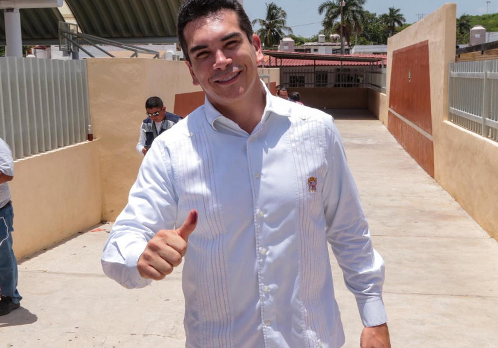 'Que se pongan a trabajar por el PRI', dice Moreno a rivales