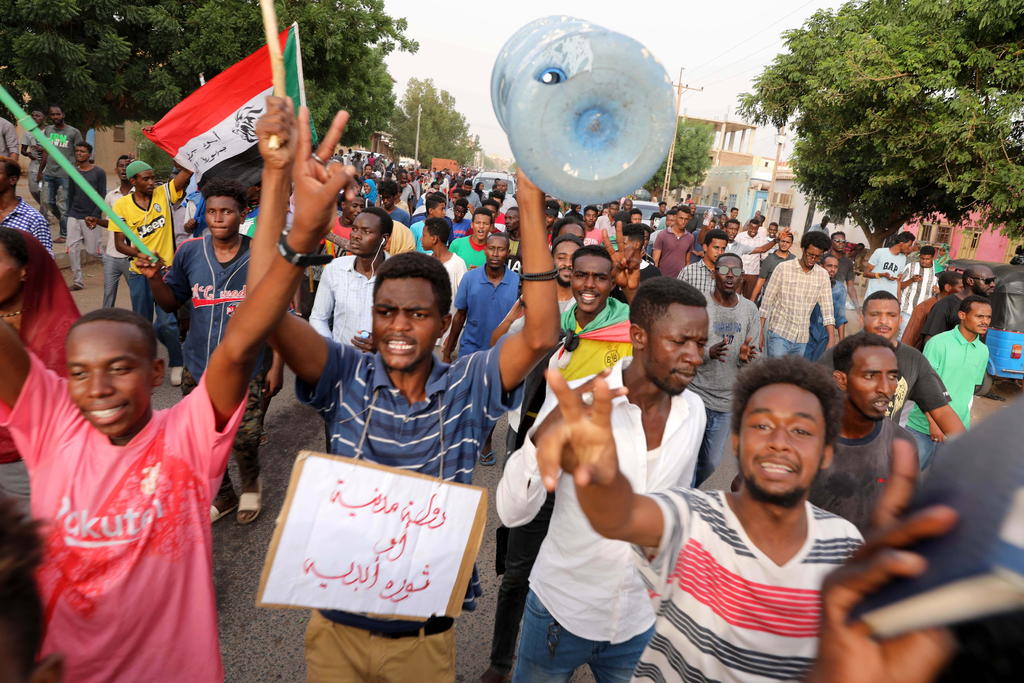 Piden Gobierno Civil para Sudán