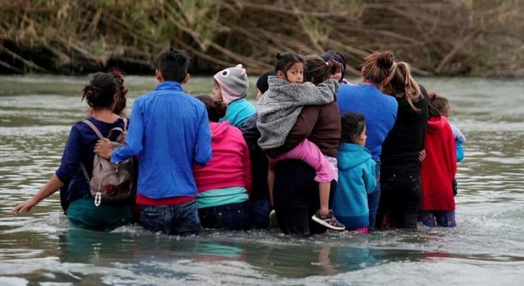 Buscan autoridades mexicanas y norteamericanas a niña en río Bravo