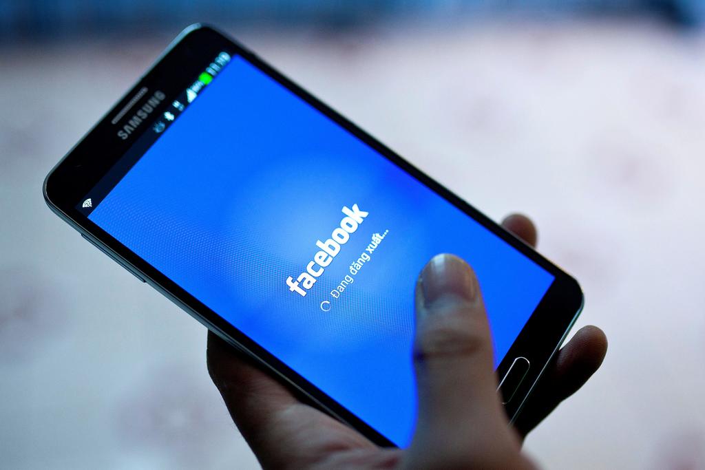 Reportan usuarios fallas en Facebook, Instagram y Whatsapp