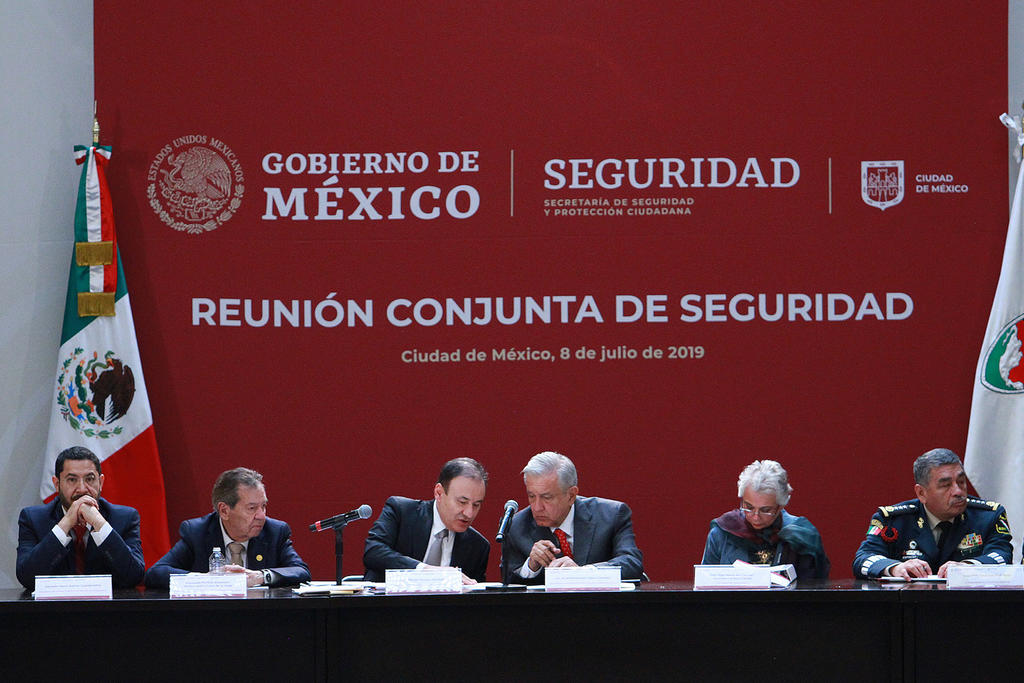 Invita Obrador a 'cerrar filas' ante inseguridad