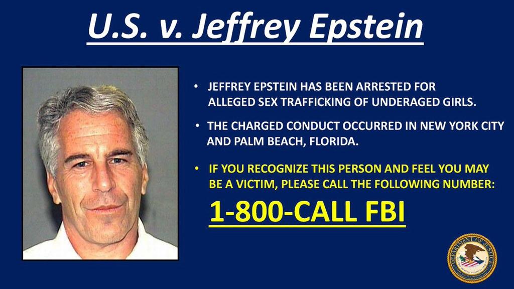 Solicita Epstein vivir bajo arresto en su mansión y ofrece fianza de 77 millones