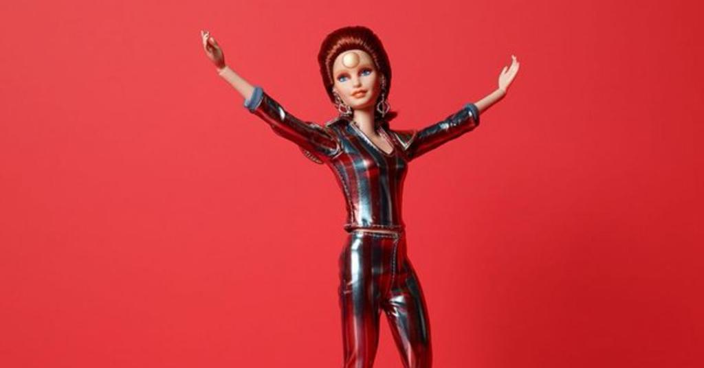 Barbie rinde homenaje a David Bowie
