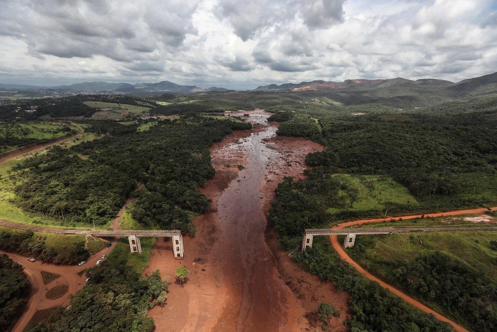 Minera brasileña indemnizará a familias de víctimas de colapso