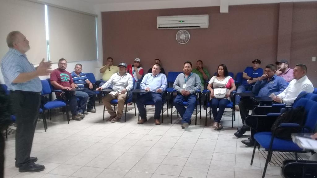 Capacita FNSI a comisionados de sindicato de Maxion Inmagusa