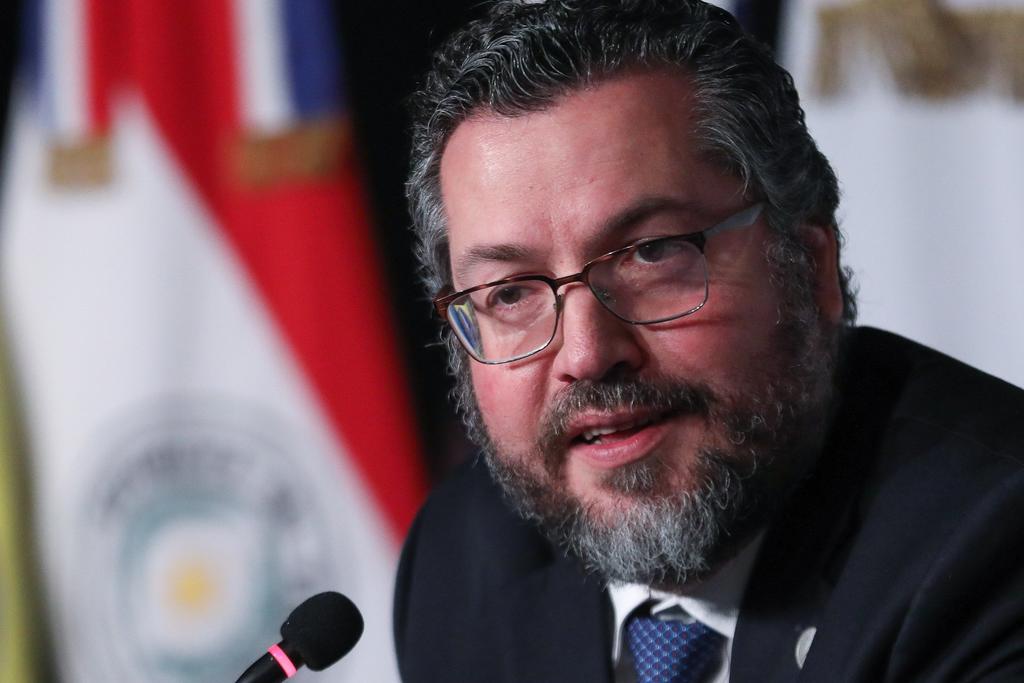 Araújo defiende nombramiento del hijo de Bolsonaro como embajador EUA
