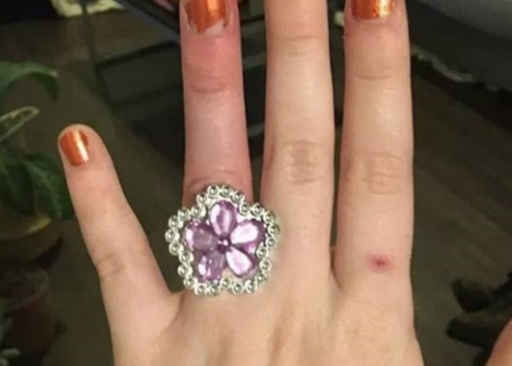 Vendieron su casa para comprar el ‘anillo perfecto’
