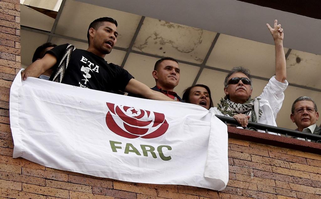 Denuncia FARC que 400 exguerrilleros siguen presos pese a la ley de amnistía
