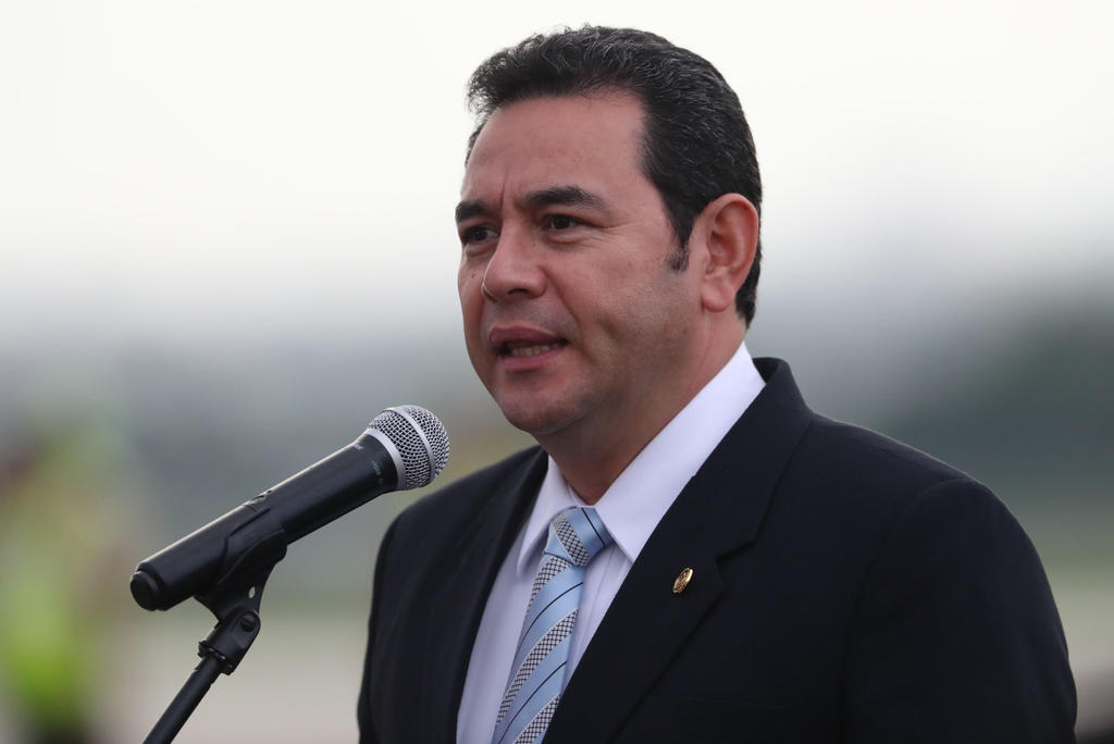 Presidente de Guatemala advierte riesgos en relación con EUA