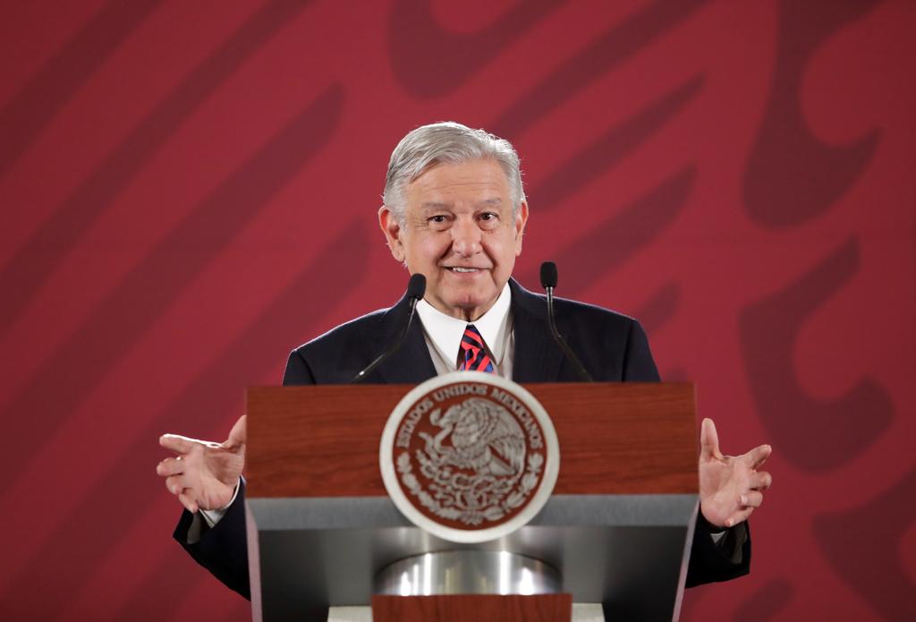 López Obrador celebra definición de empresas que construirán refinería