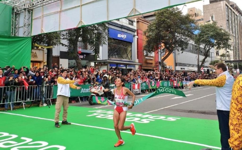 Gladys Tejeda gana y rompe récord en maratón de Lima 2019