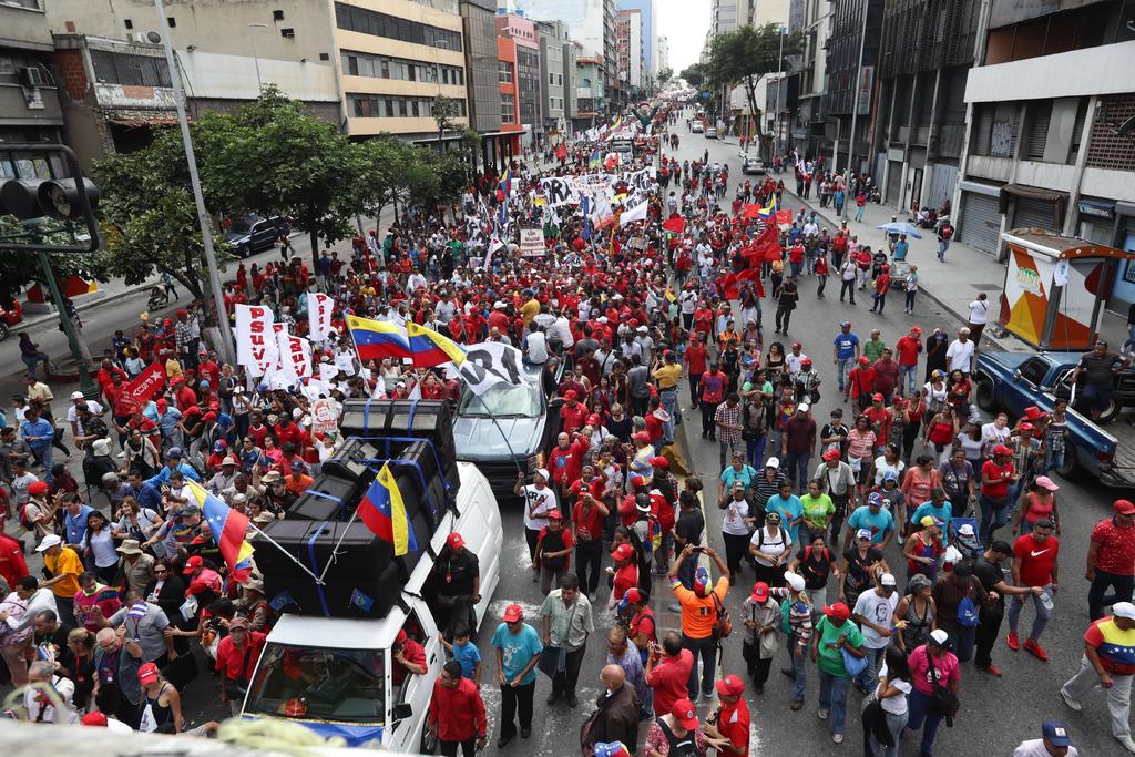 Marchan miles en Caracas contra el imperialismo
