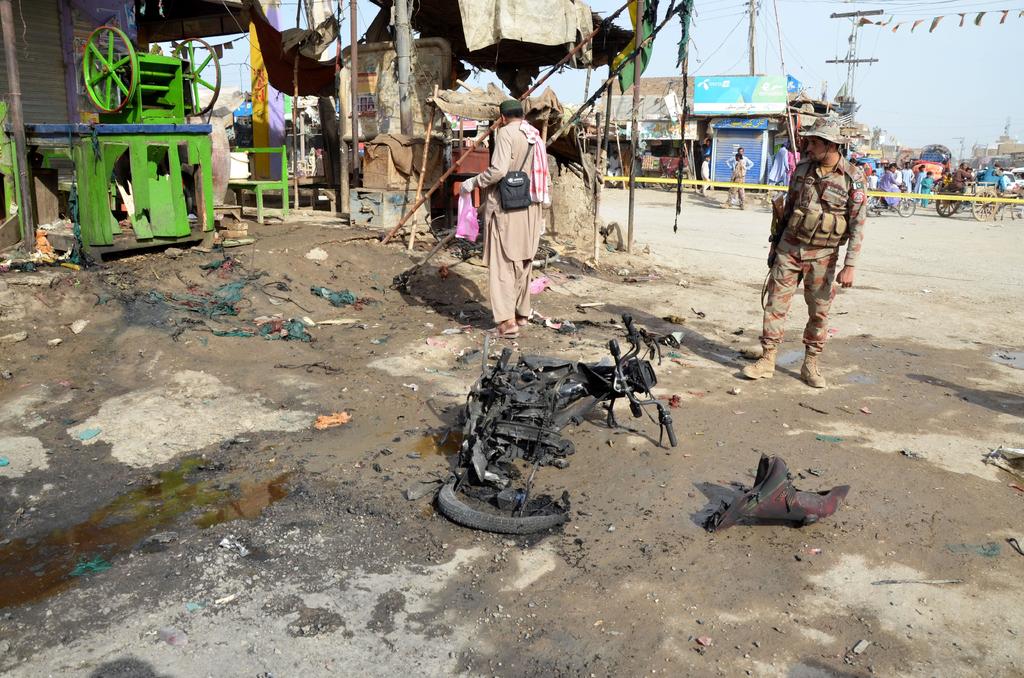 Bomba en Pakistán deja cuatro muertos