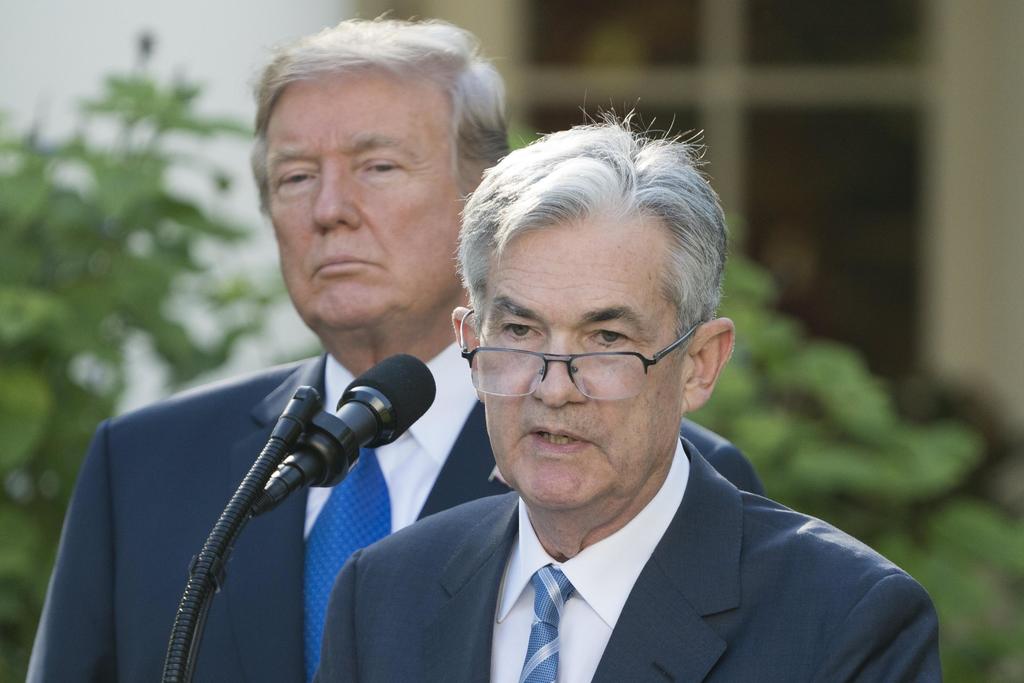 Trump dice que la Fed le 'decepcionó' al no apostar por más bajadas de tipos
