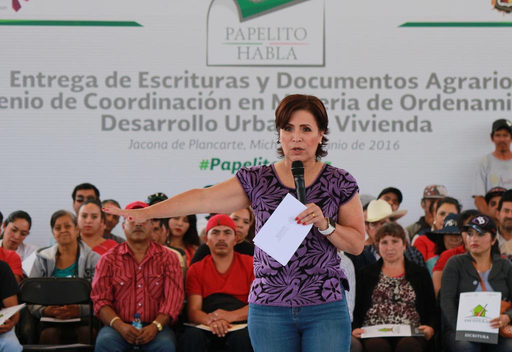 Obrador sigue pensando que Rosario Robles es un 'chivo expiatorio'