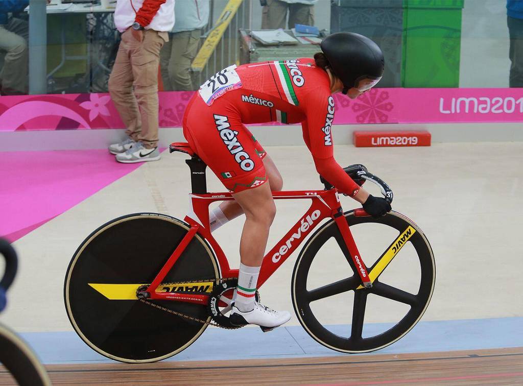 Yareli Salazar gana plata en ciclismo
