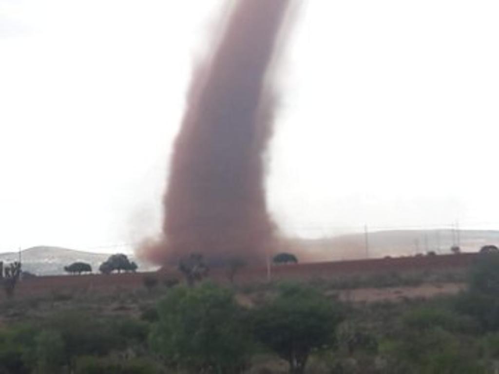 Tornado sorprende a habitantes de comunidad en Fresnillo, Zacatecas